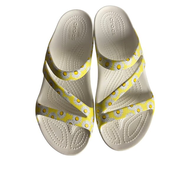 Crocs Women's Size 7 Kadee II Slip On Shoes Criss Cross Daisy Sandals Yellow - Picture 1 of 7